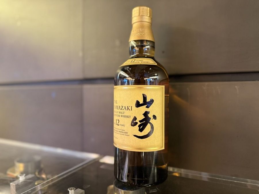 山崎 12年のボトル